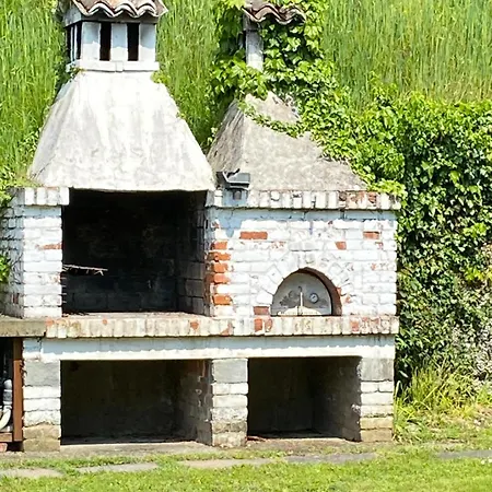 Smeraldo Villa *